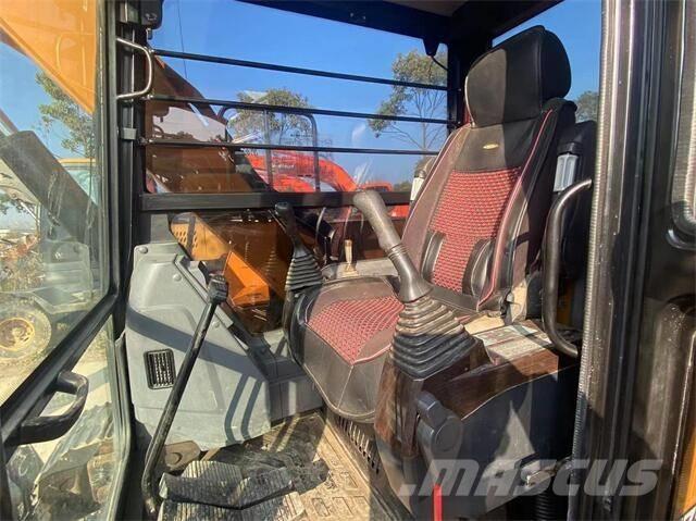 Sany SY75C Bagri goseničarji