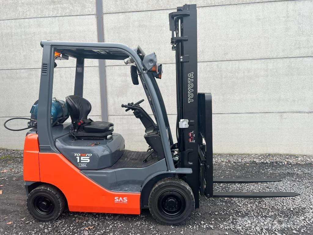 Toyota 02-8FGF15 Plinski viličarji