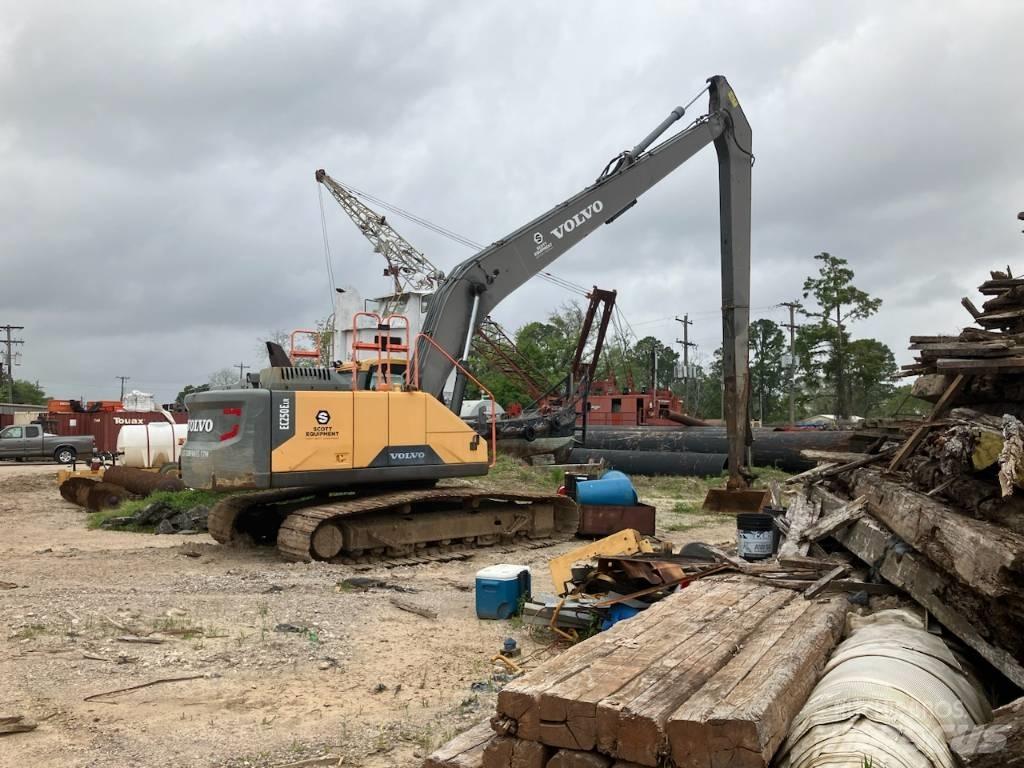 Volvo EC250E LR Bagri goseničarji