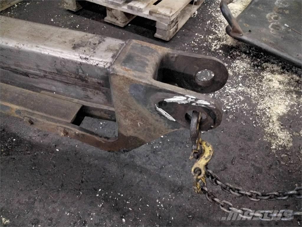 Loglift 180 Dvigala za gozdne kombajne