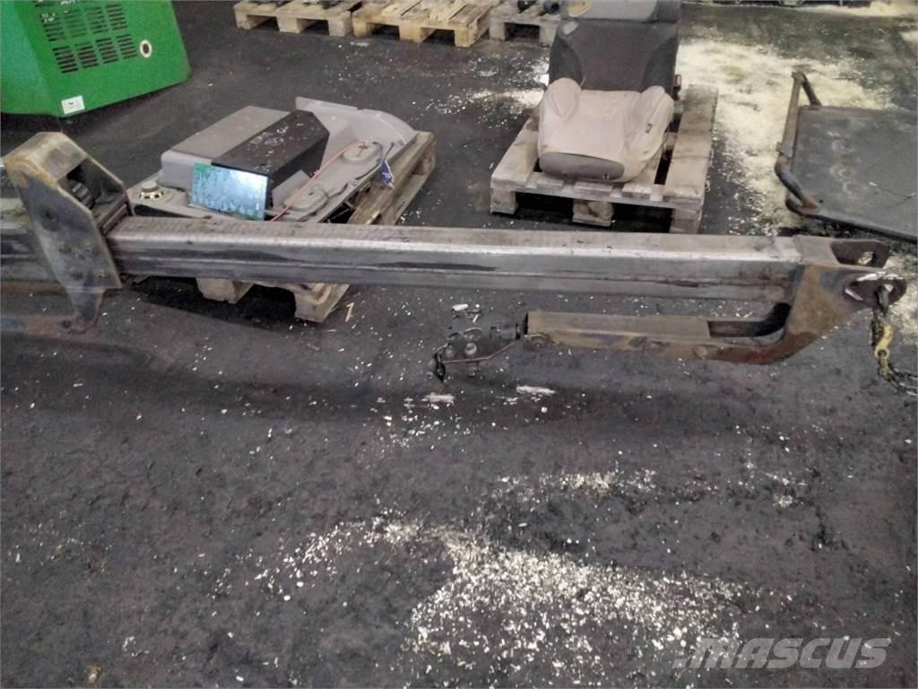 Loglift 180 Dvigala za gozdne kombajne