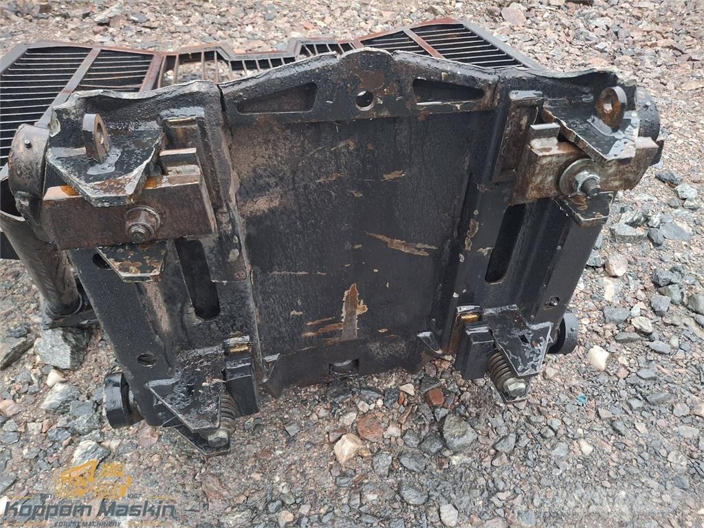 Komatsu 845 Druge komponente