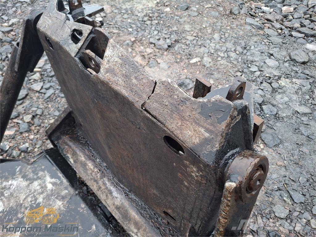 Komatsu 845 Druge komponente