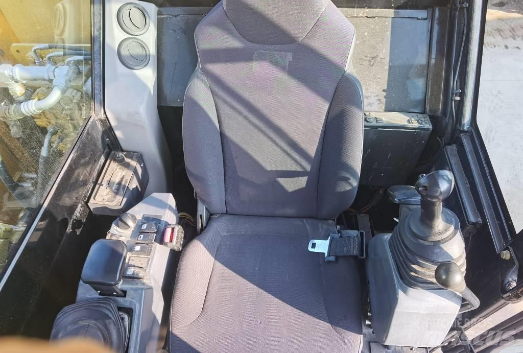 CAT 307E Bagri goseničarji