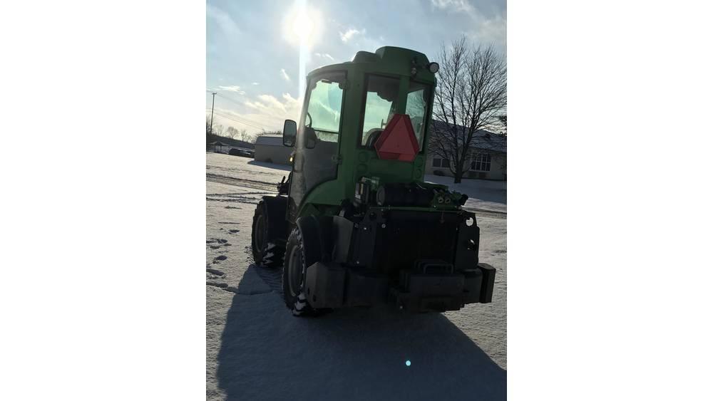 Avant 755 Kolesni nakladalci