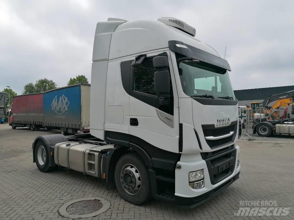 Iveco AS 440 ST/P Vlačilci