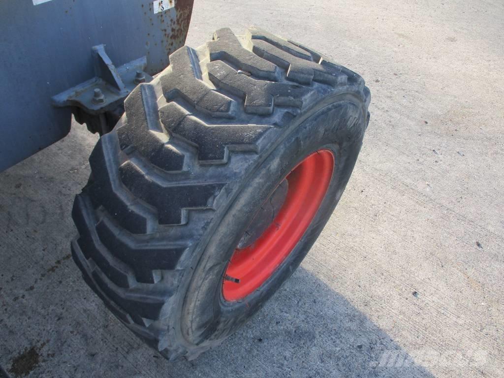 SkyJack SJ 51 AJ (725) Zglobne samohodne dvižne ploščadi