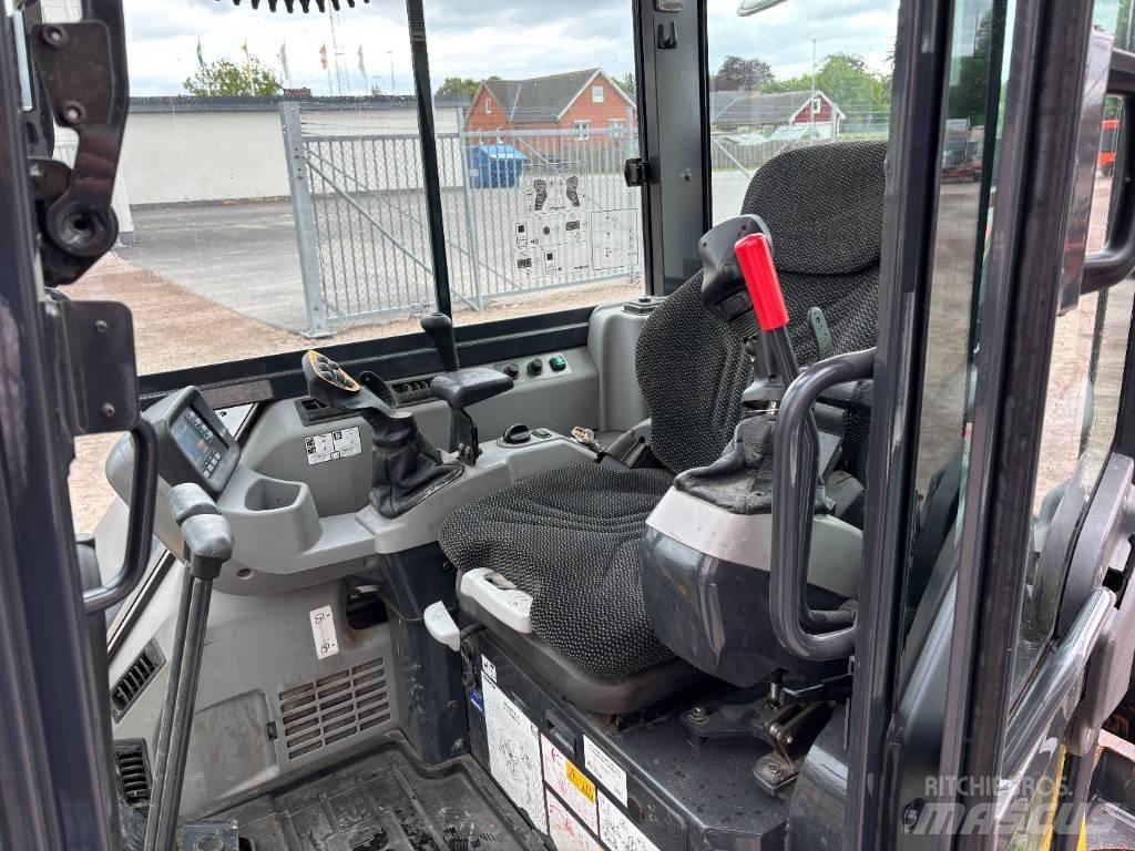 Komatsu PC55 MR-5E0 Mini bagri <7t