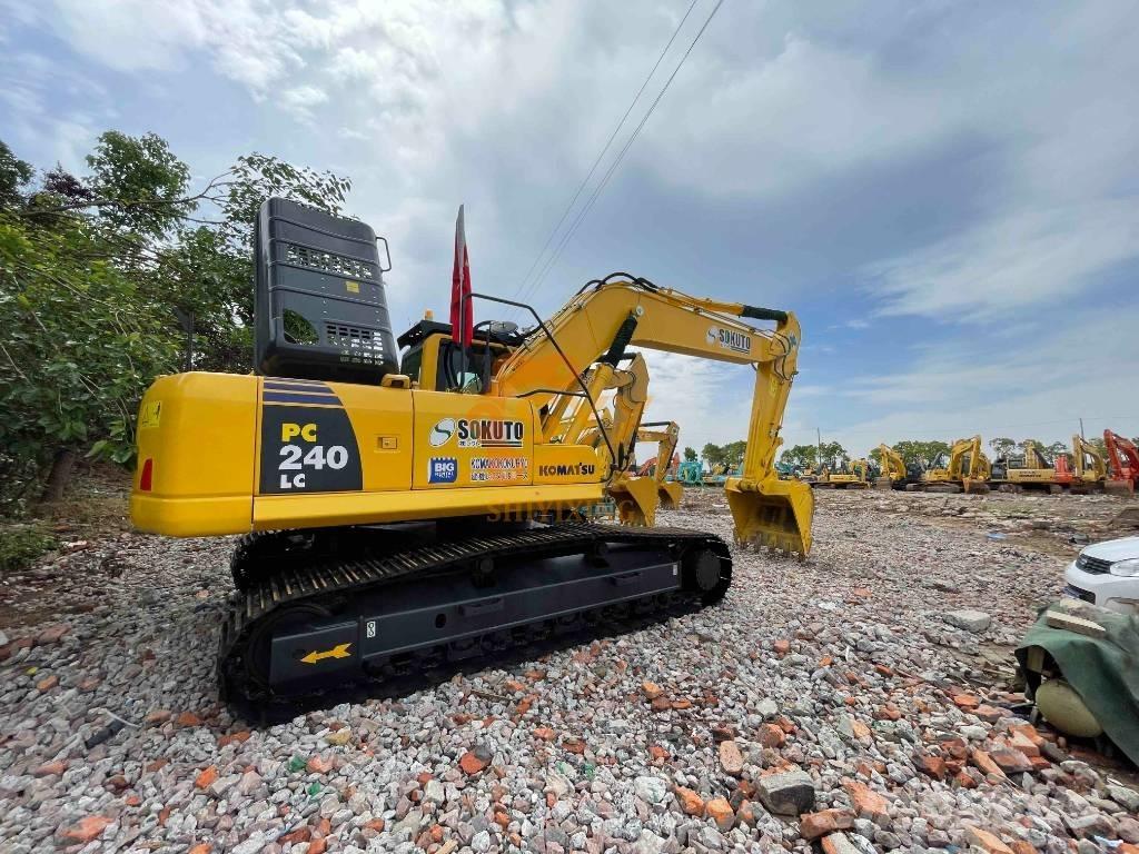 Komatsu PC 240-8 Bagri goseničarji