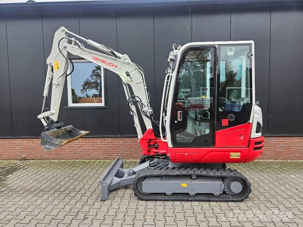 Takeuchi TB 230 Mini bagri <7t