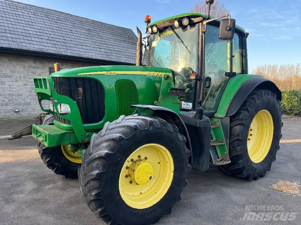 John Deere 6820 Traktorji