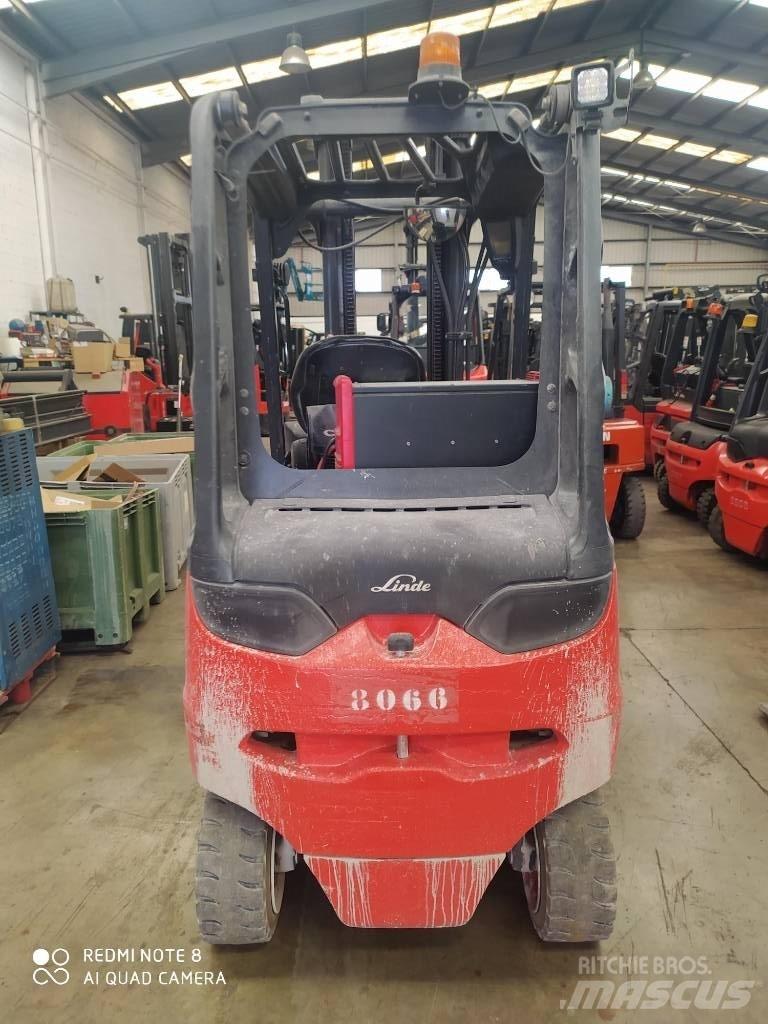 Linde E30/600 Električni viličarji