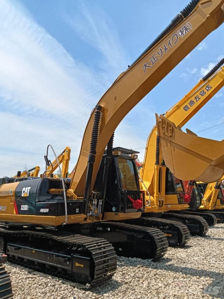 CAT 320D2 Midi bagri 7t – 12t
