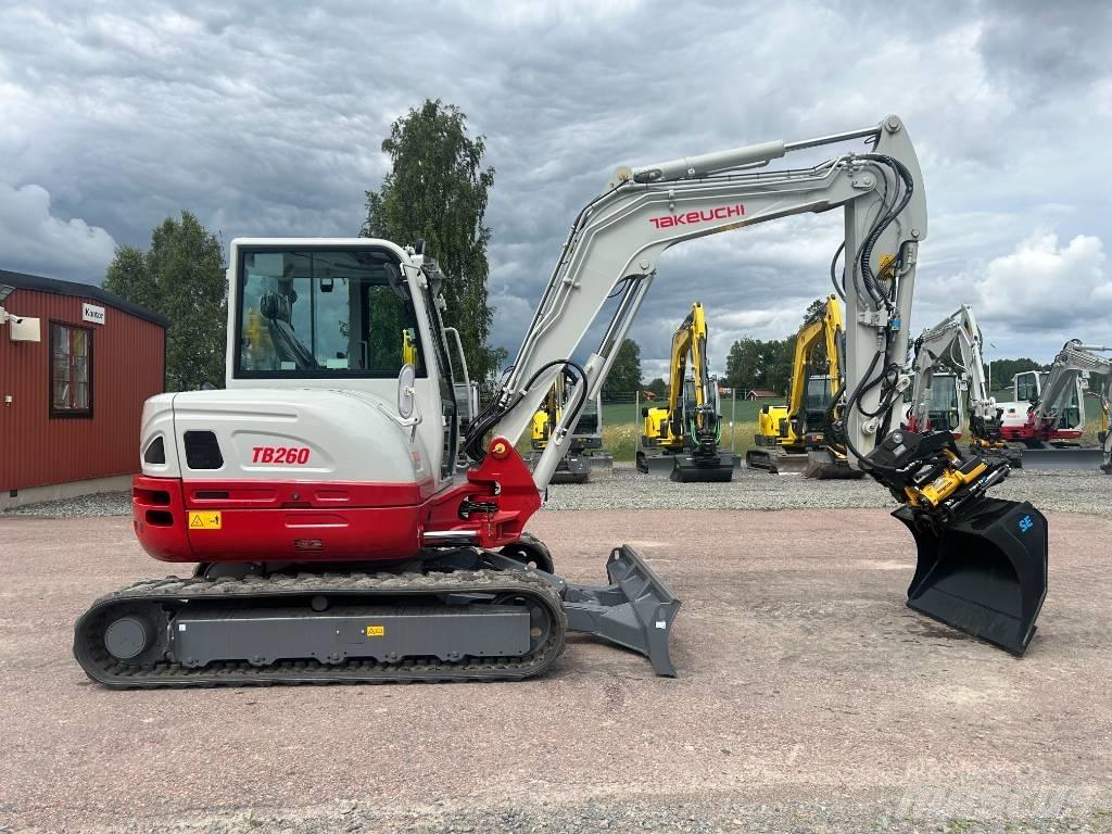 Takeuchi TB260 Mini bagri <7t