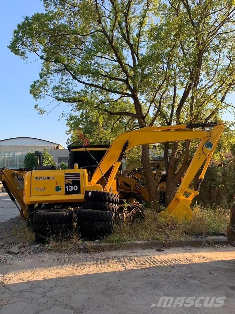Komatsu PC 130 Bagri goseničarji