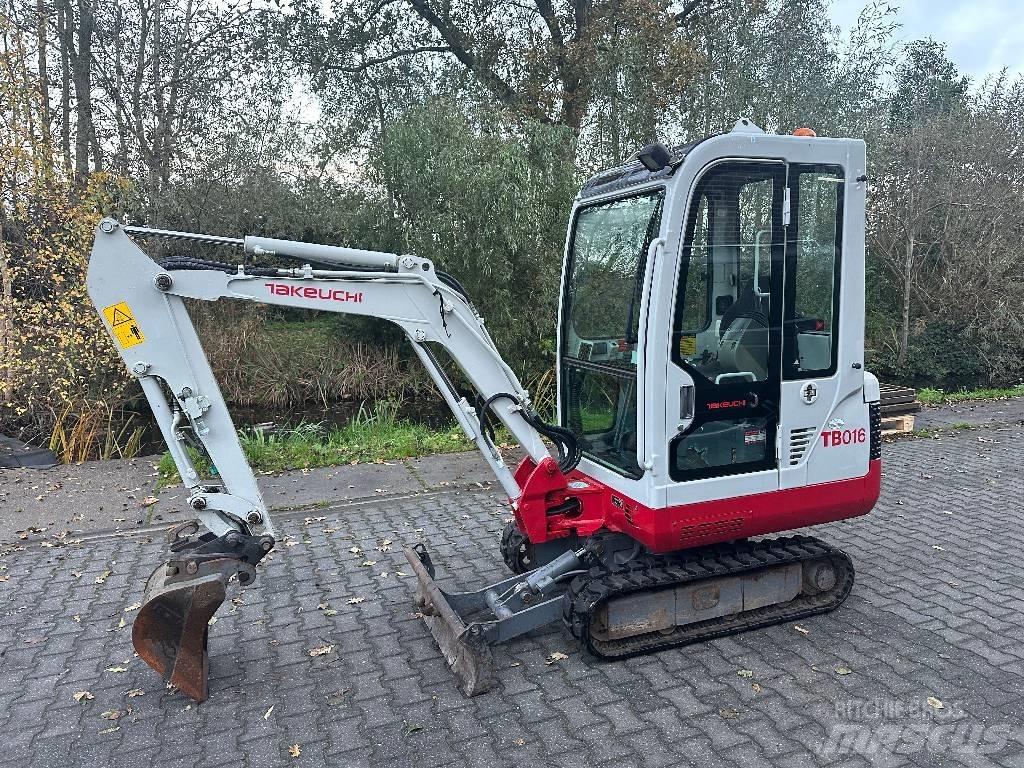 Takeuchi TB 016 Mini bagri <7t