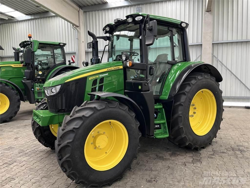 John Deere 6100M Traktorji