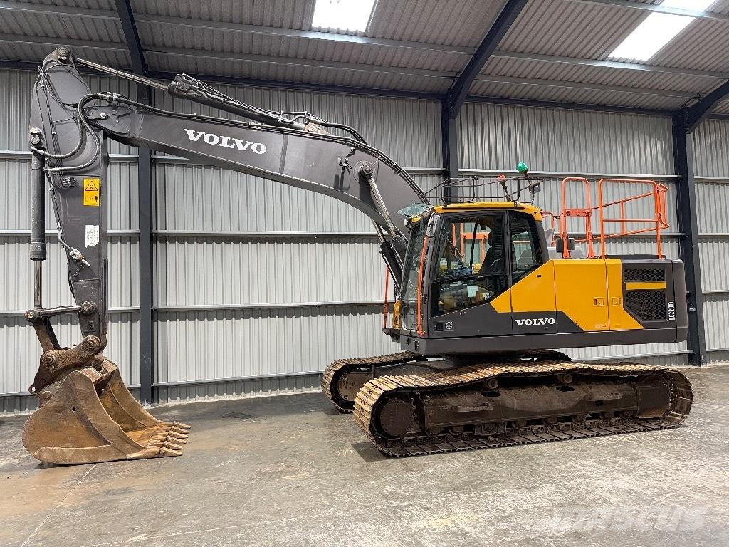 Volvo EC 220 E Bagri goseničarji