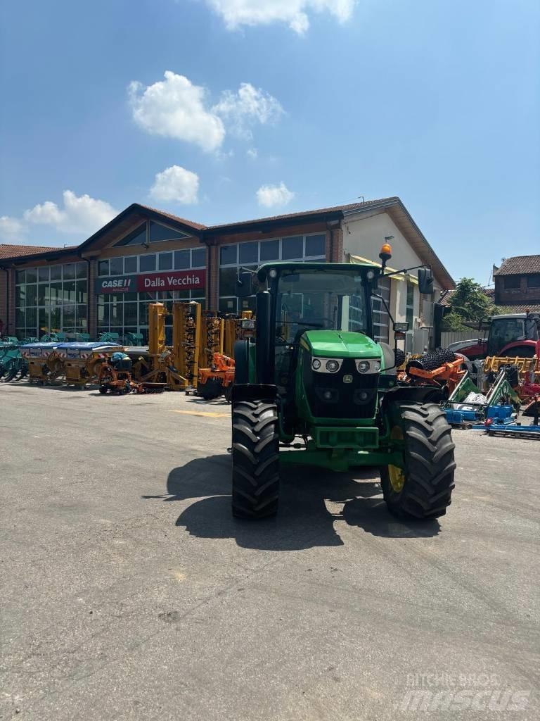 John Deere 6100 MC Traktorji