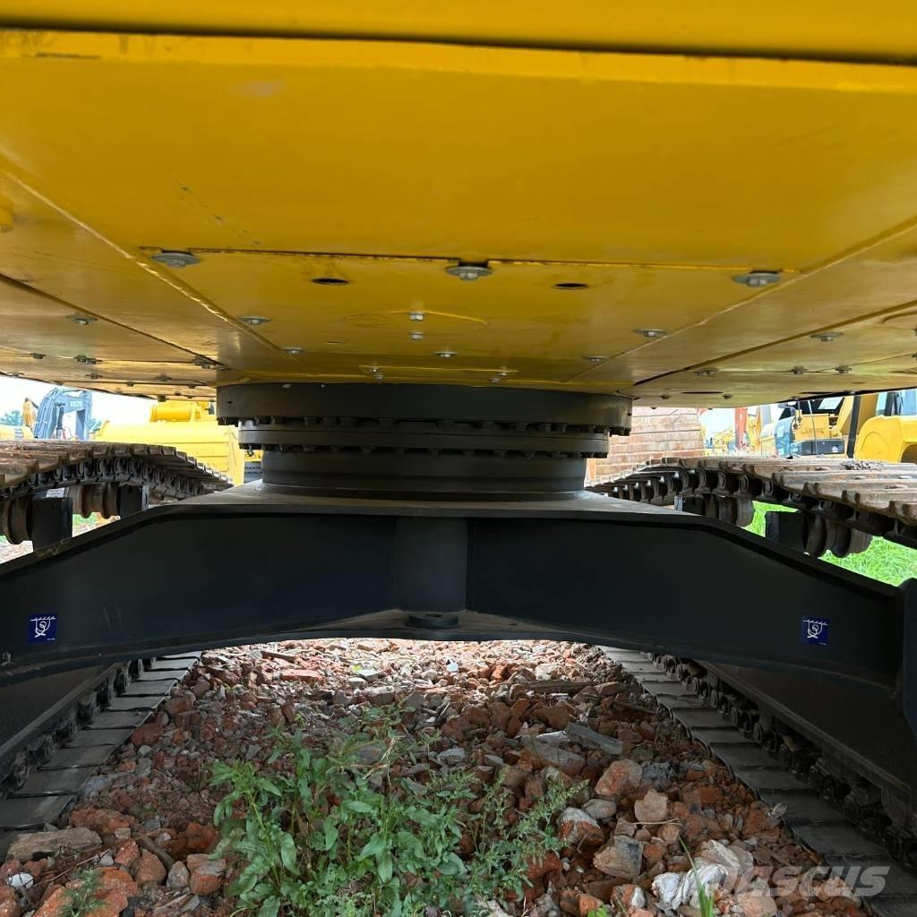 Komatsu 400-7 Bagri goseničarji