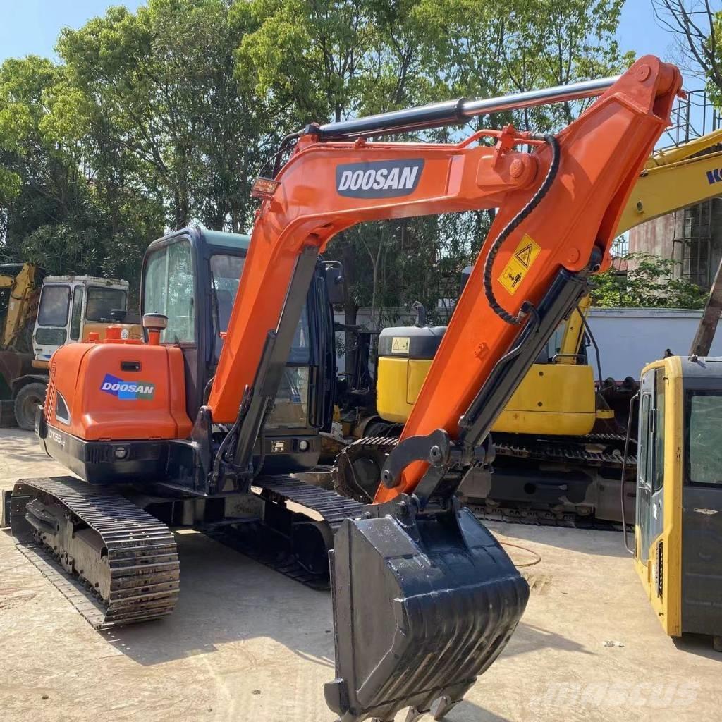 Doosan DX 55 Mini bagri <7t