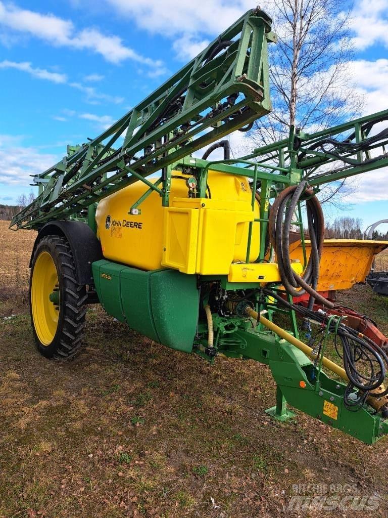 John Deere 740 i Vlečne škropilnice