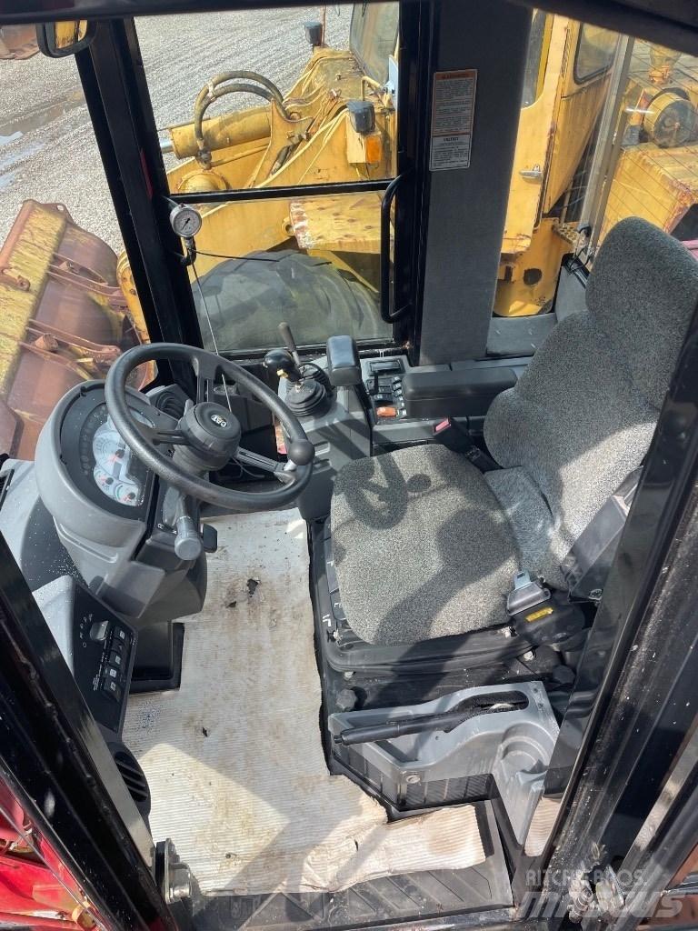 CAT 924G Kolesni nakladalci