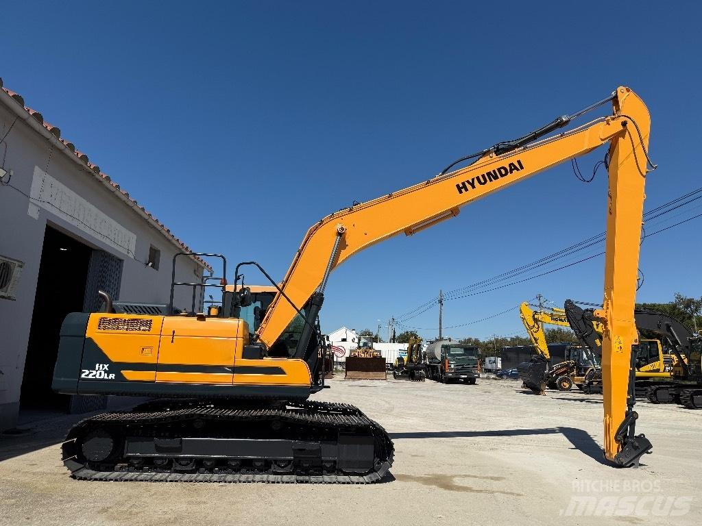 Hyundai HX220 LR Dolgo sežni bagri
