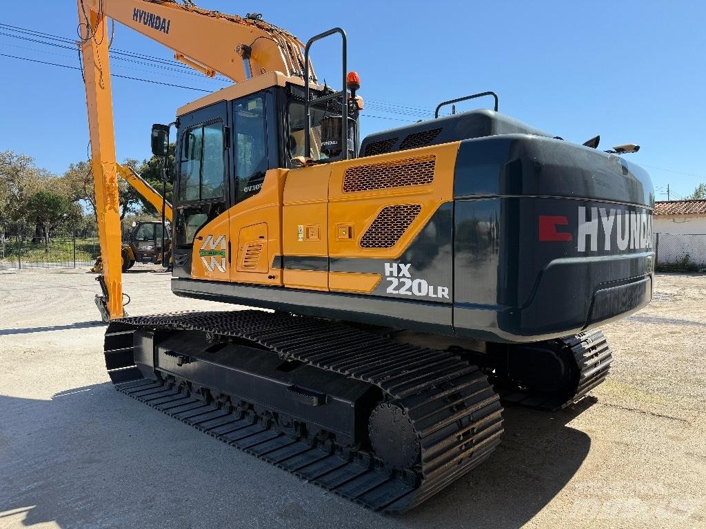 Hyundai HX220 LR Dolgo sežni bagri