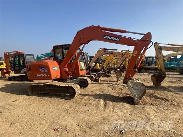 Doosan DH70-7 Bagri goseničarji