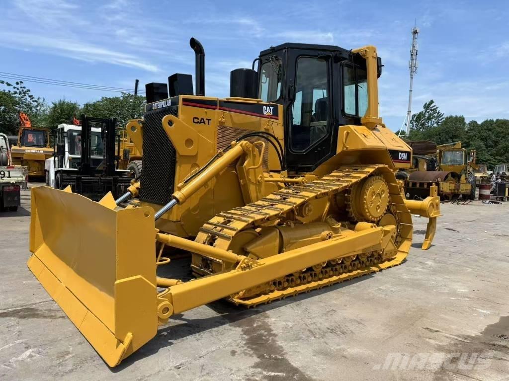 CAT D 6 M Buldožerji goseničarji