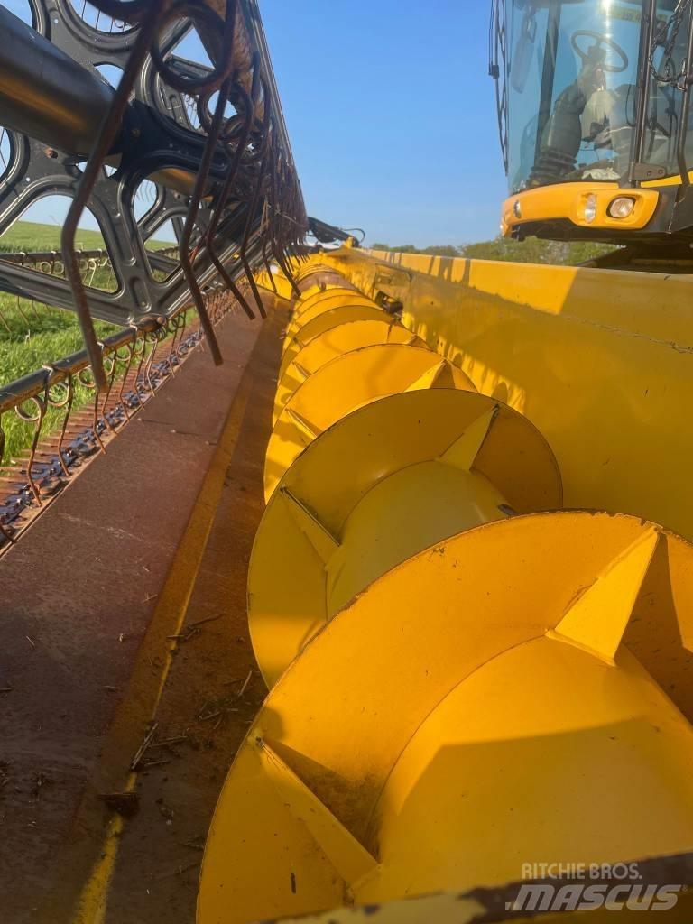 New Holland CX 8090 Kombajni