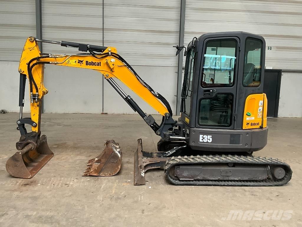 Bobcat E 35 Mini bagri <7t