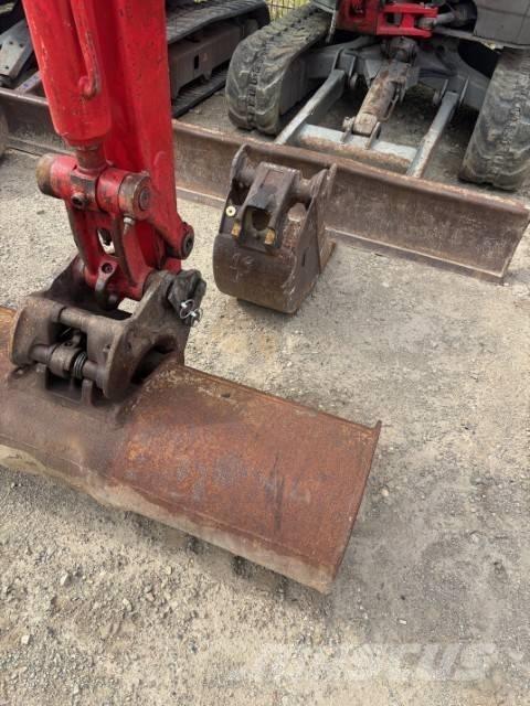 JCB 8025 Mini bagri <7t