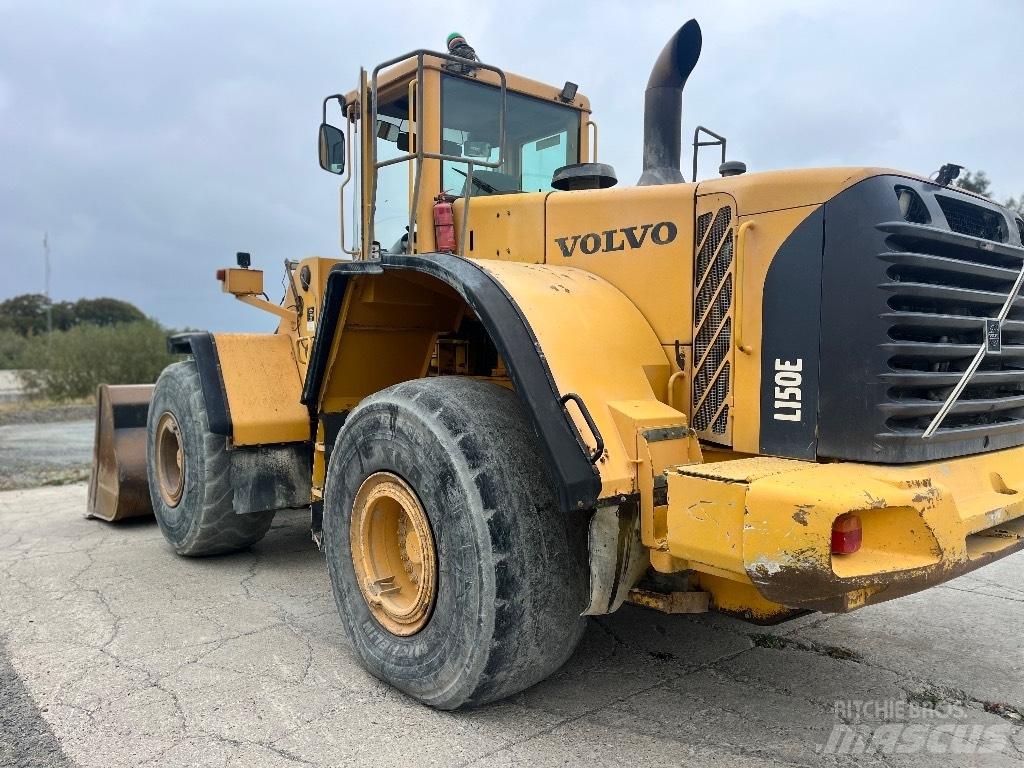 Volvo L 150 E Kolesni nakladalci