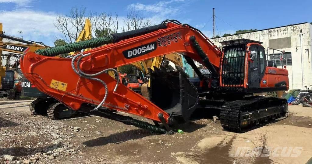 Doosan DX340 Bagri goseničarji