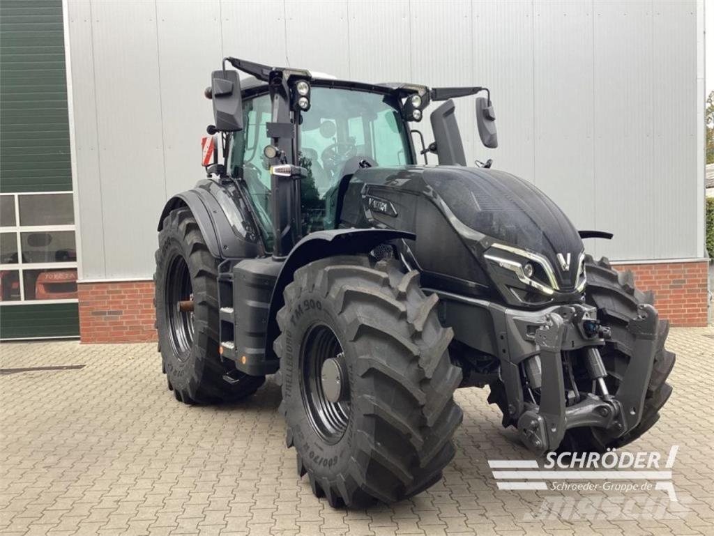 Valtra Q 305 Traktorji