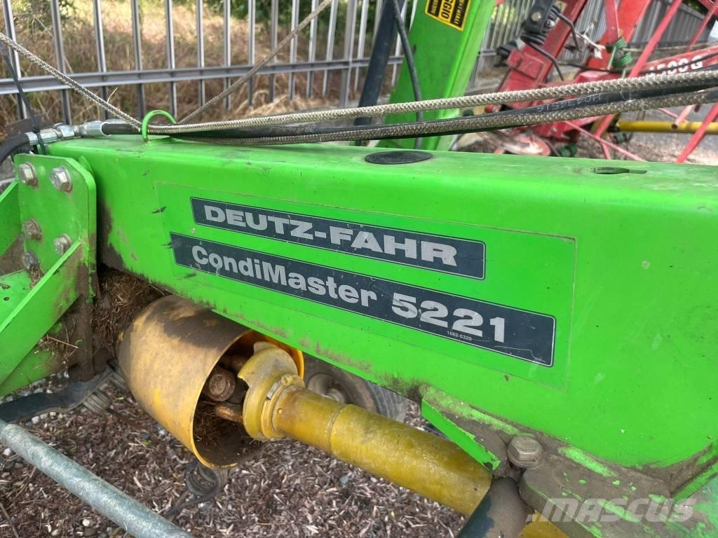 Deutz-Fahr 5221 Obračalniki in zgrabljalniki