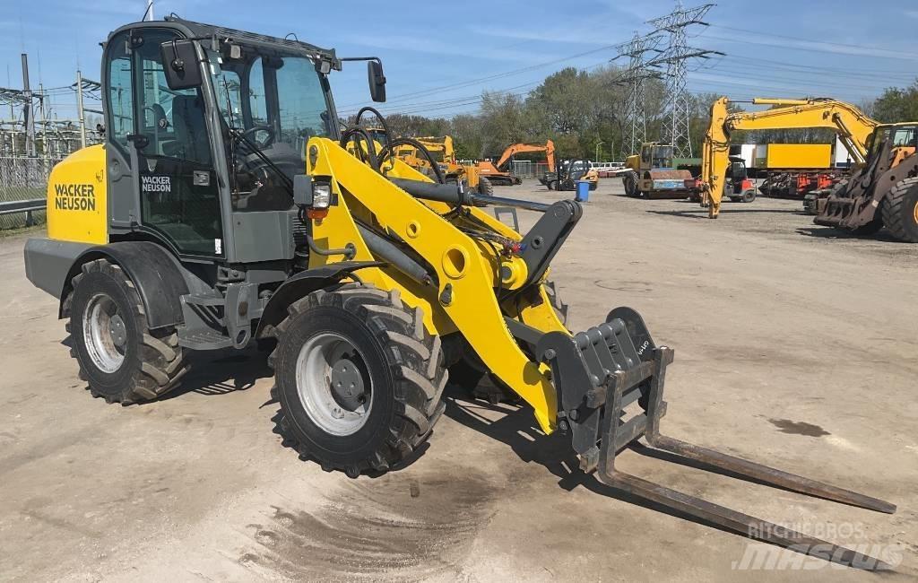 Wacker Neuson WL 70 Kolesni nakladalci