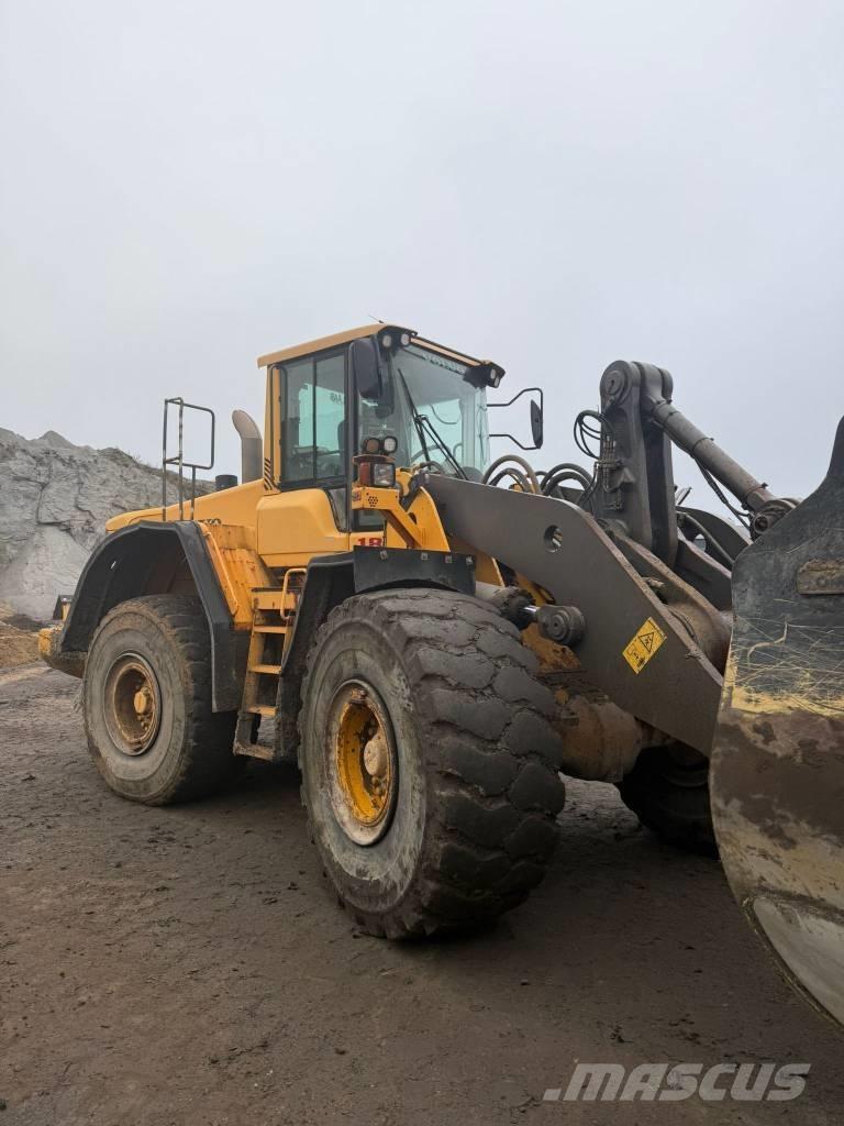 Volvo L180F Kolesni nakladalci