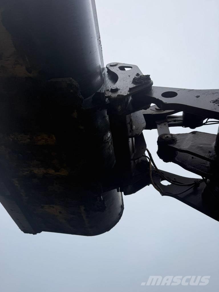 Volvo L180F Kolesni nakladalci