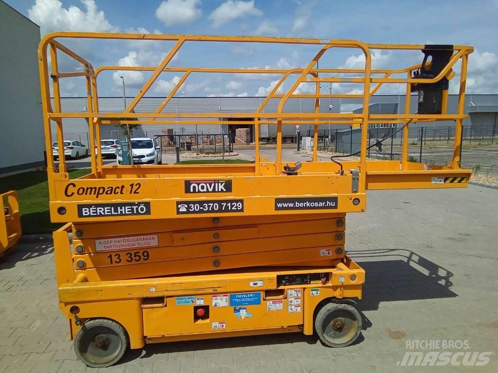 Haulotte Compact 12 Škarjaste dvižne ploščadi