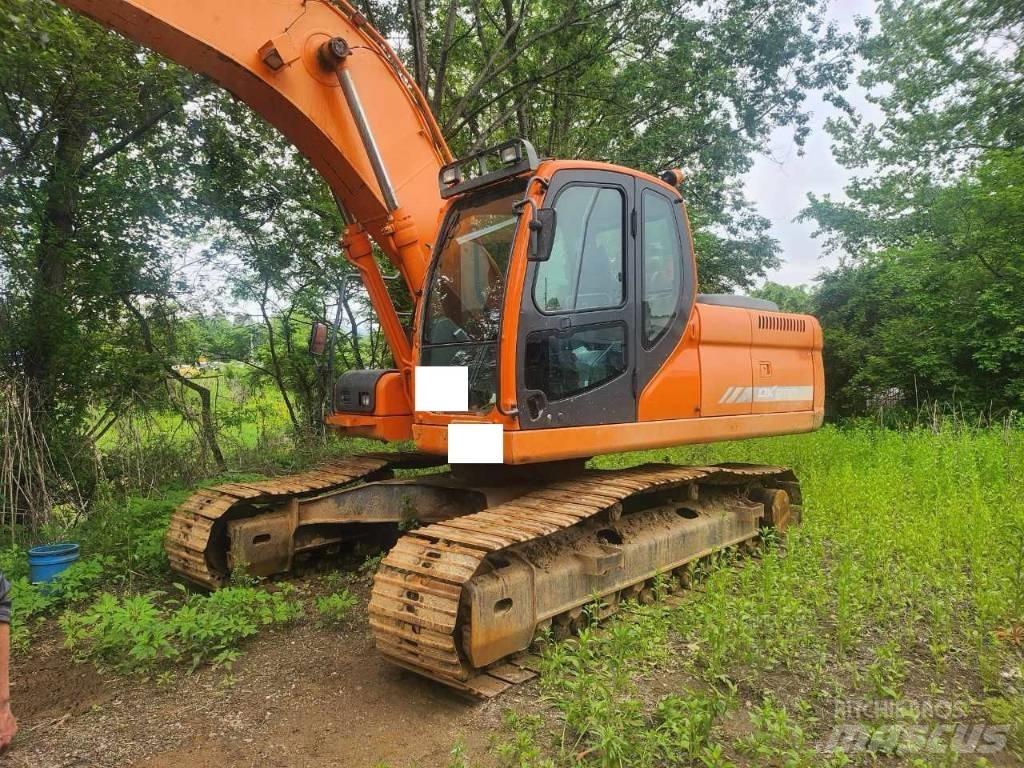 Doosan DX 220 LCA Bagri goseničarji