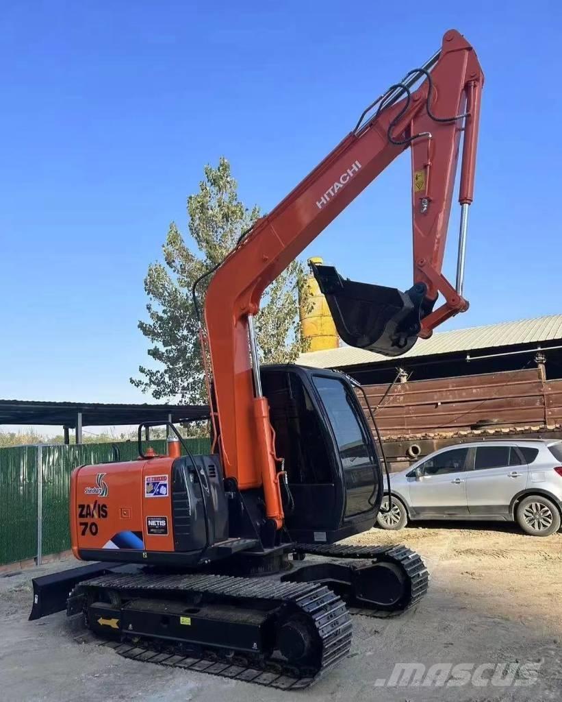 Hitachi ZAXS 70 Mini bagri <7t