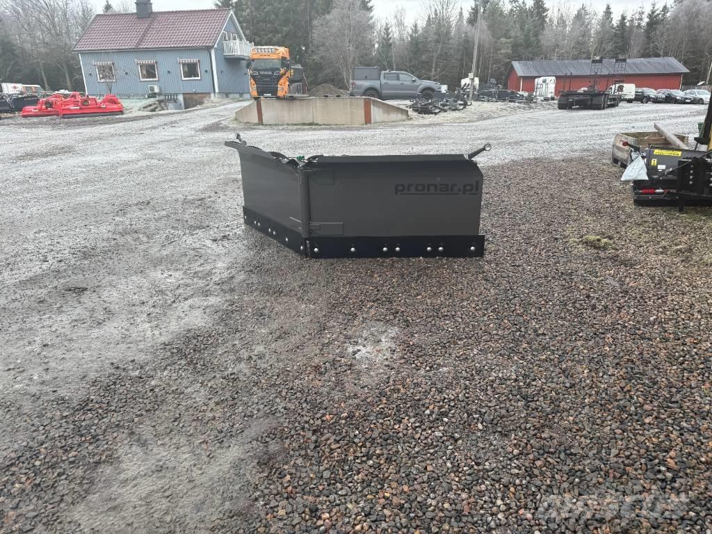 Pronar PUV 3300 Snežne deske in plugi