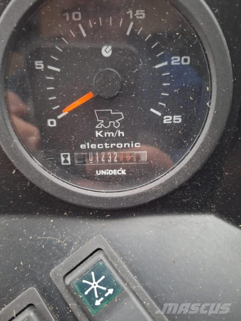 Sampo-Rosenlew 2065 Kombajni