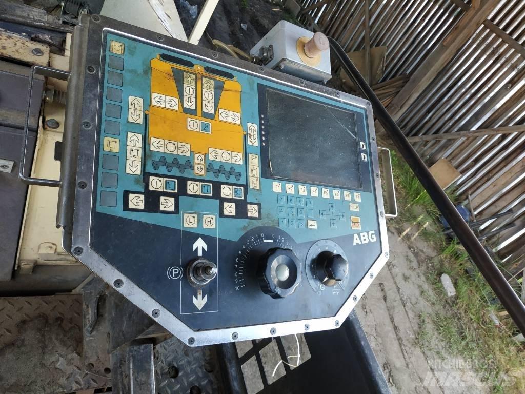 ABG Titan 125 Asfaltni finišerji