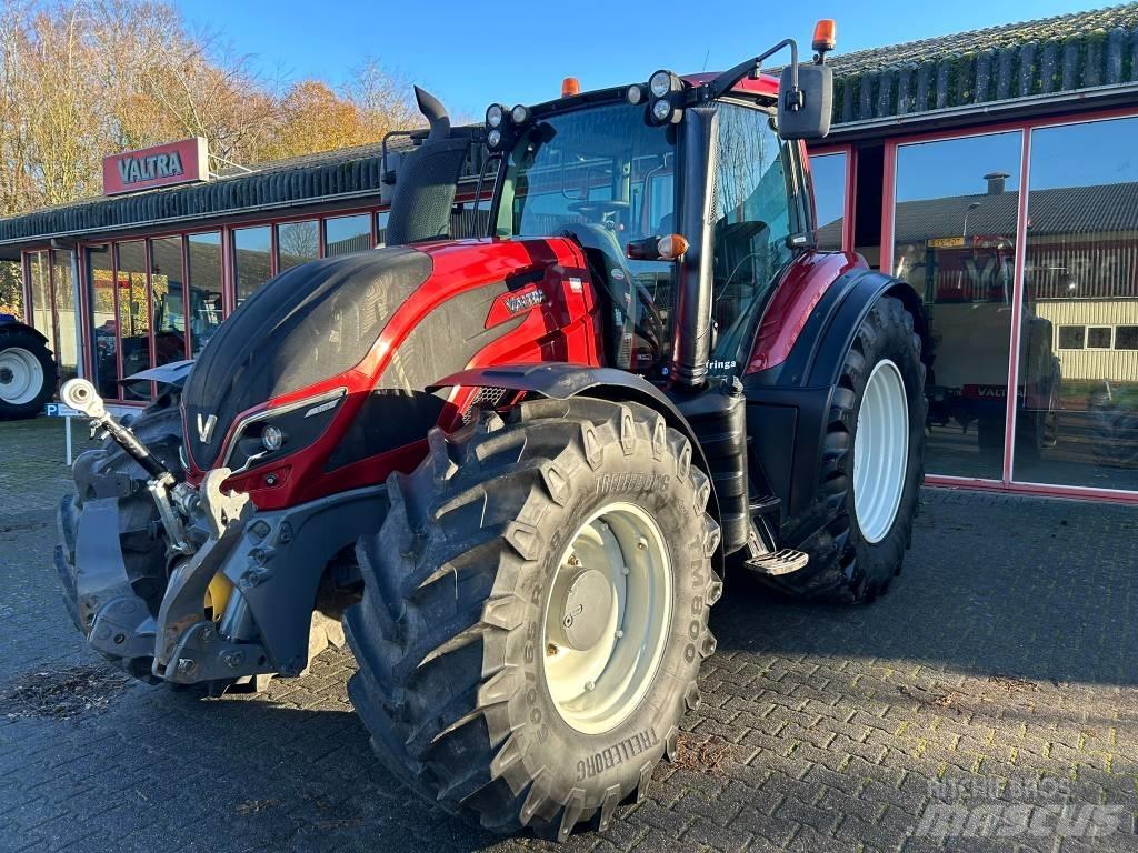Valtra T234A Traktorji