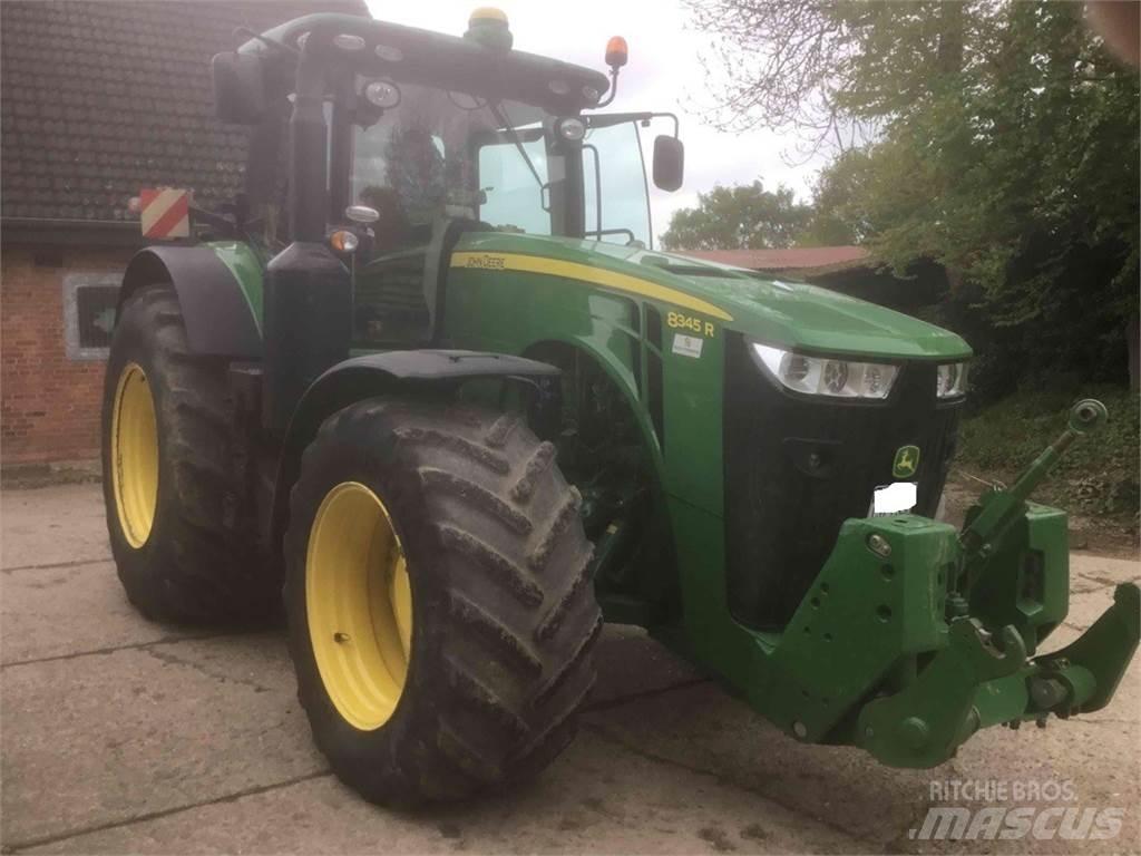 John Deere 8345R Traktorji