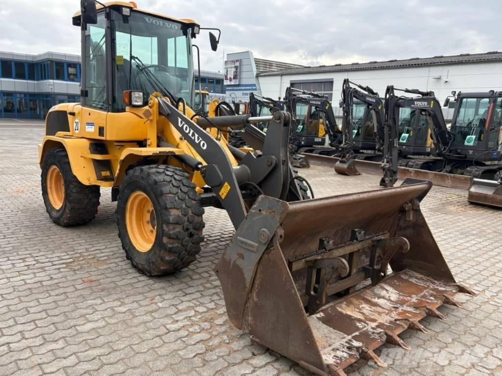 Volvo L 35 G Kolesni nakladalci